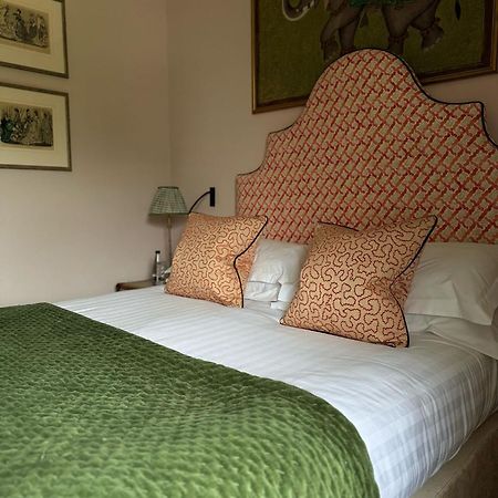 Hotel The King'S Head Holt  Esterno foto