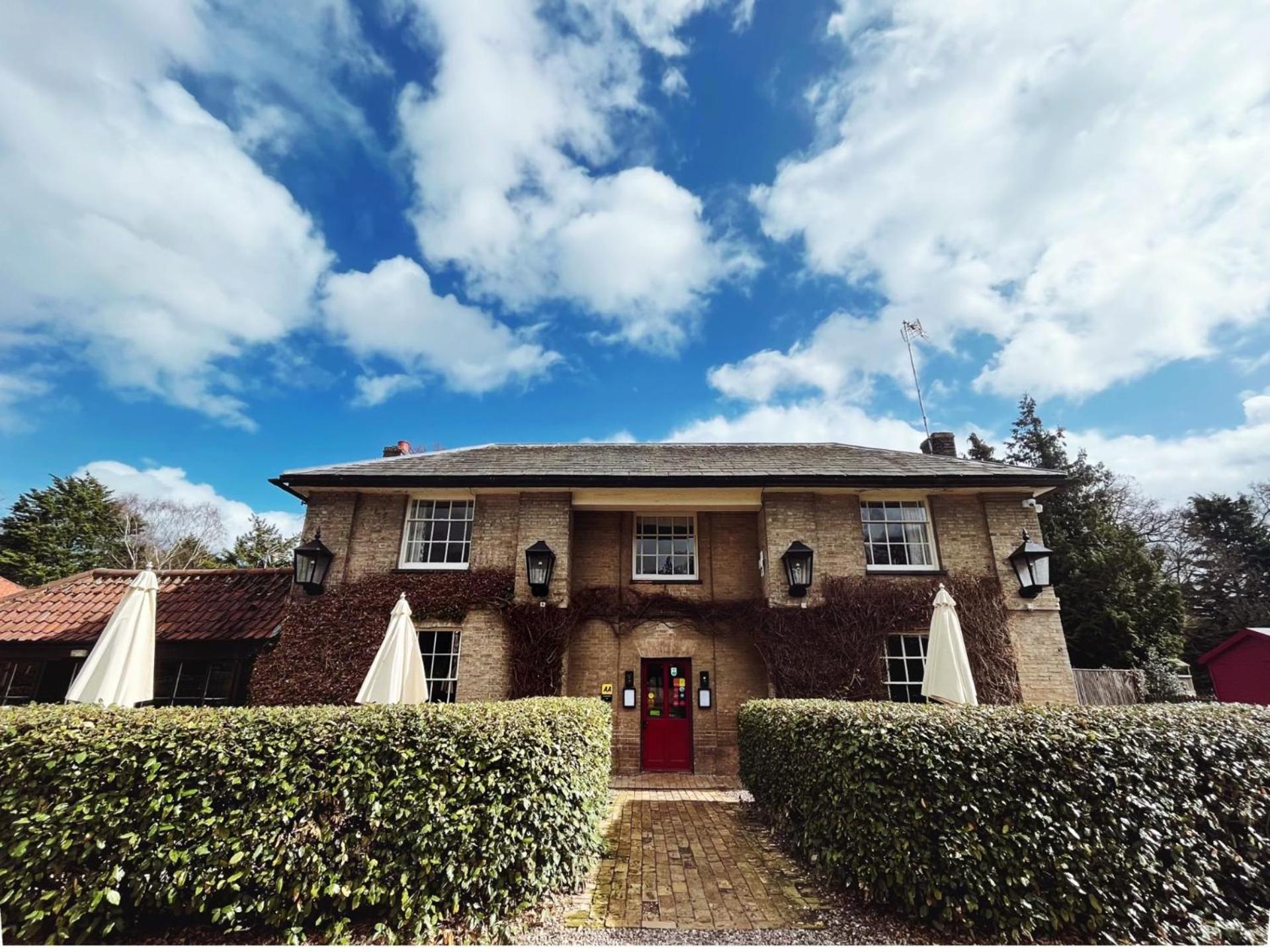 Hotel The King'S Head Holt  Esterno foto