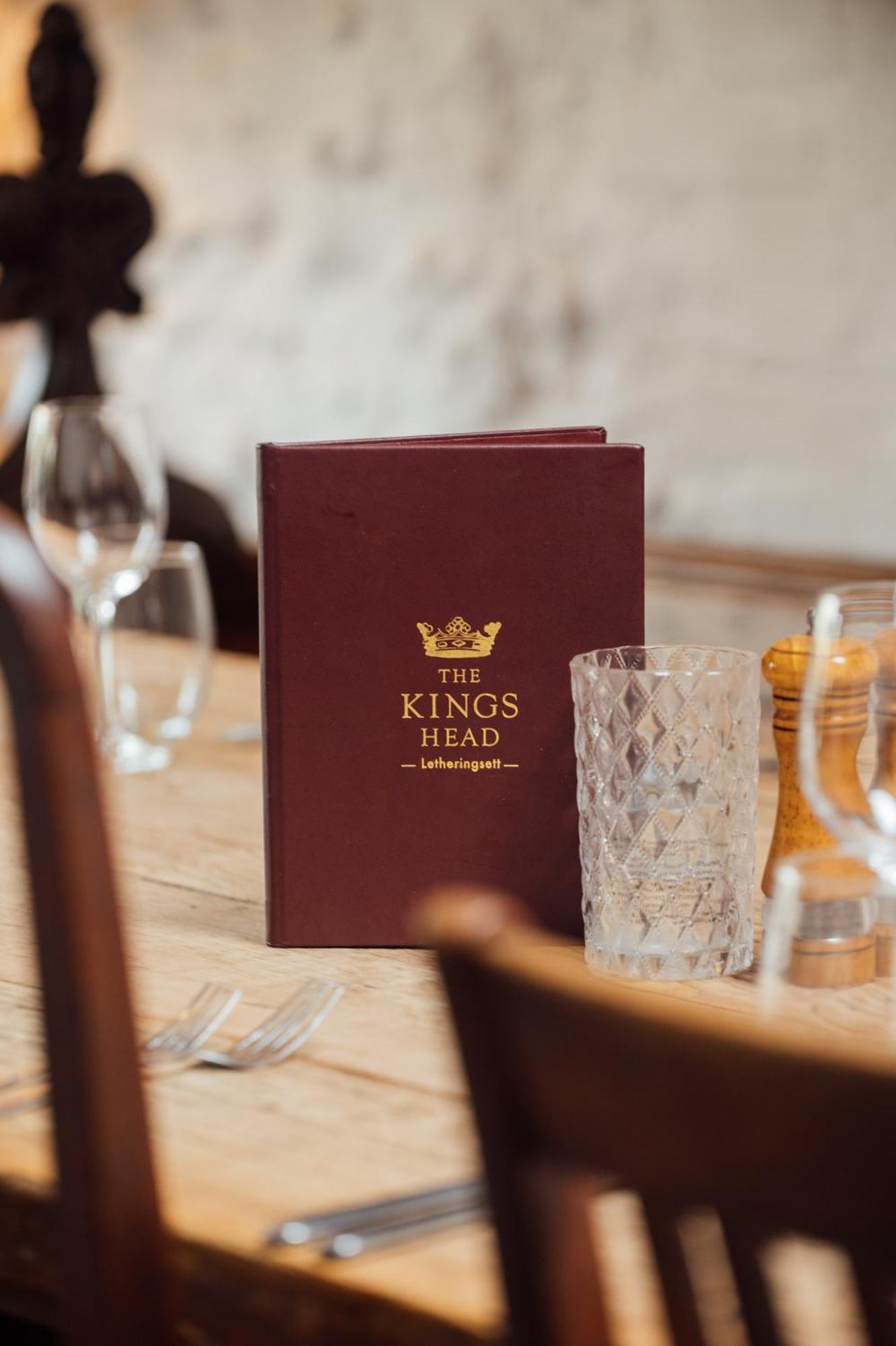 Hotel The King'S Head Holt  Esterno foto